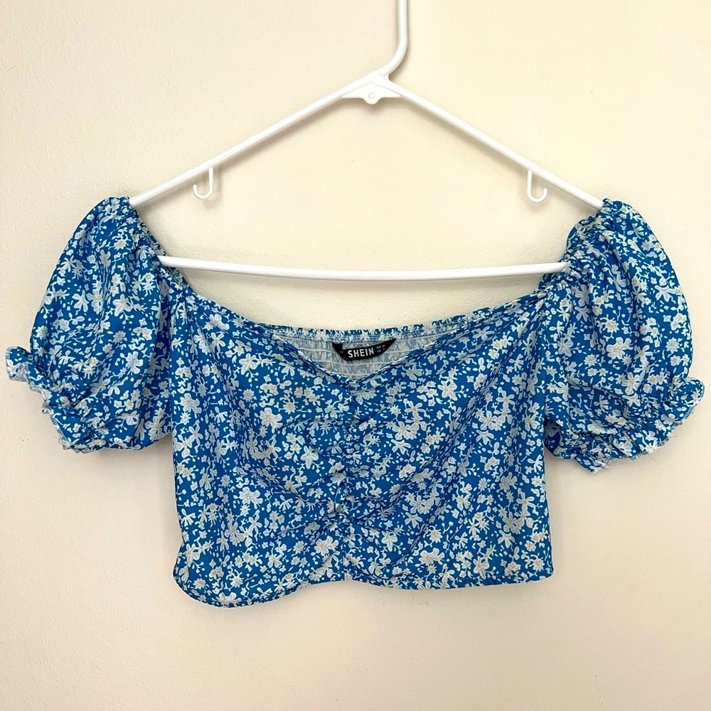 Flirty Floral Blue Top Medium